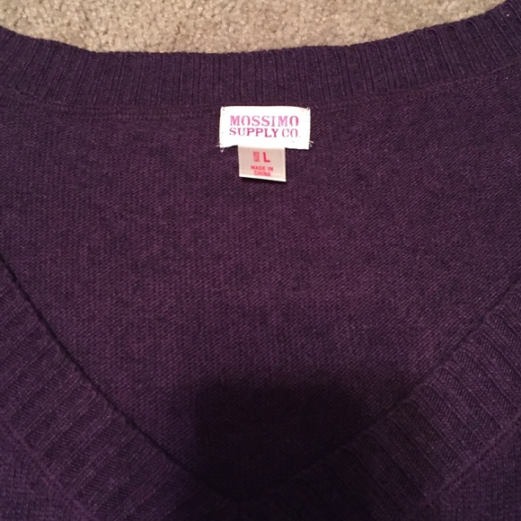 Mossimo Sweater - Picture 5 of 5